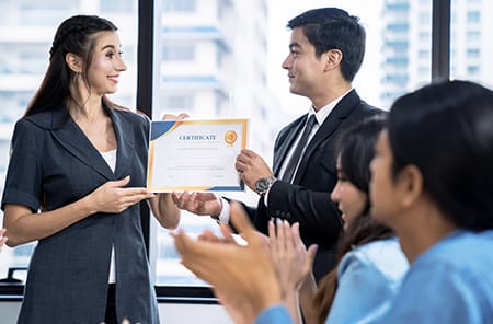 الإدارة والتحفيز من أجل تحقيق التميّز